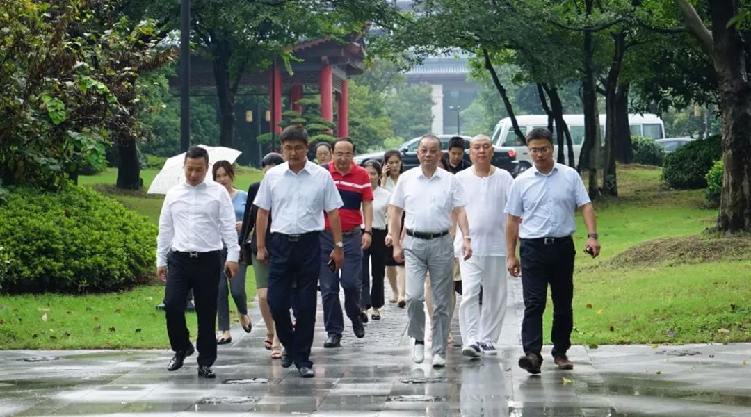 中金國泰總裁一行考察揚州，推動鑒真禪修怡養(yǎng)小鎮(zhèn)等項目合作