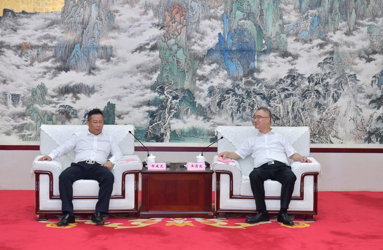 安徽省長(zhǎng)王清憲會(huì)見(jiàn)中金國(guó)泰董事長(zhǎng)鄭建龍一行