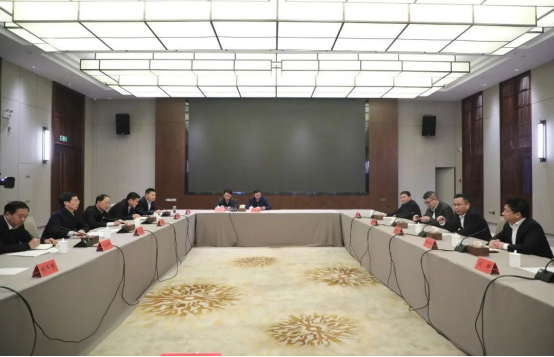 池州市委書(shū)記方正與中金國(guó)泰董事長(zhǎng)鄭建龍一行舉行工作會(huì)談